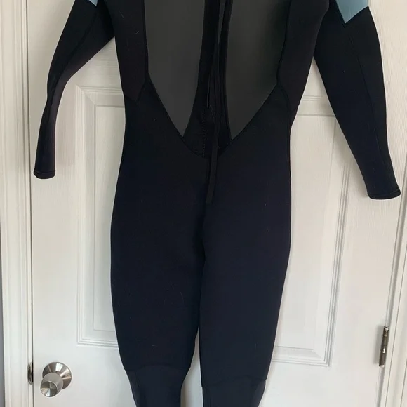 Ron Jon youth wet suit size 14